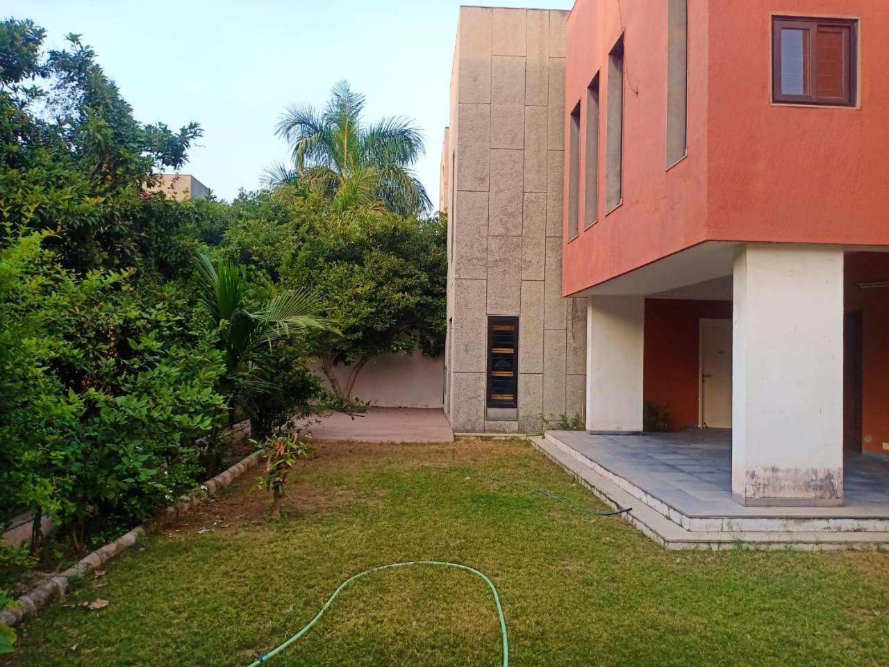 Villa-Safal Amrakunj Ahmedabad Buitenkant foto